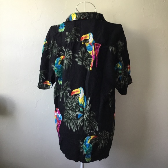 Vintage parrot Hawaiian shirt - Picture 4 of 5